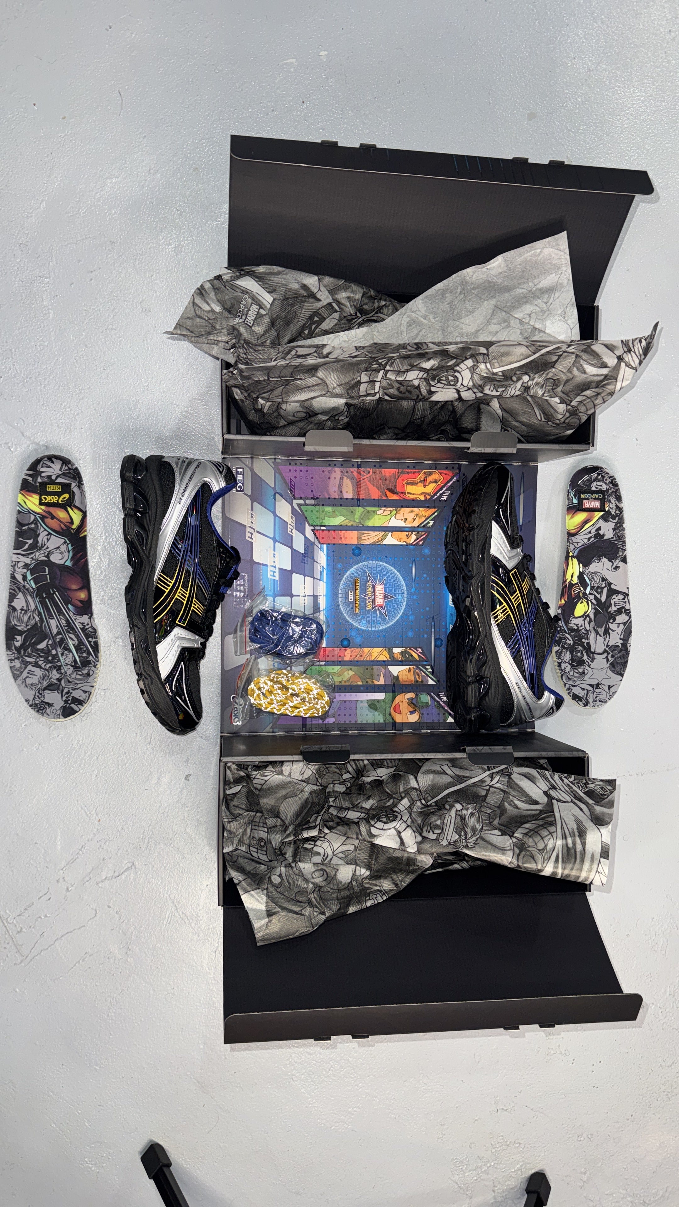 MARVEL VS. CAPCOM / KITH FOR ASICS GEL-KAYANO14 " WOLVERINE"