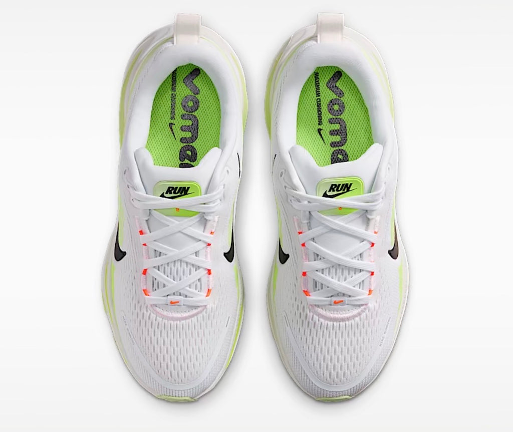 NIKE VOMERO 18