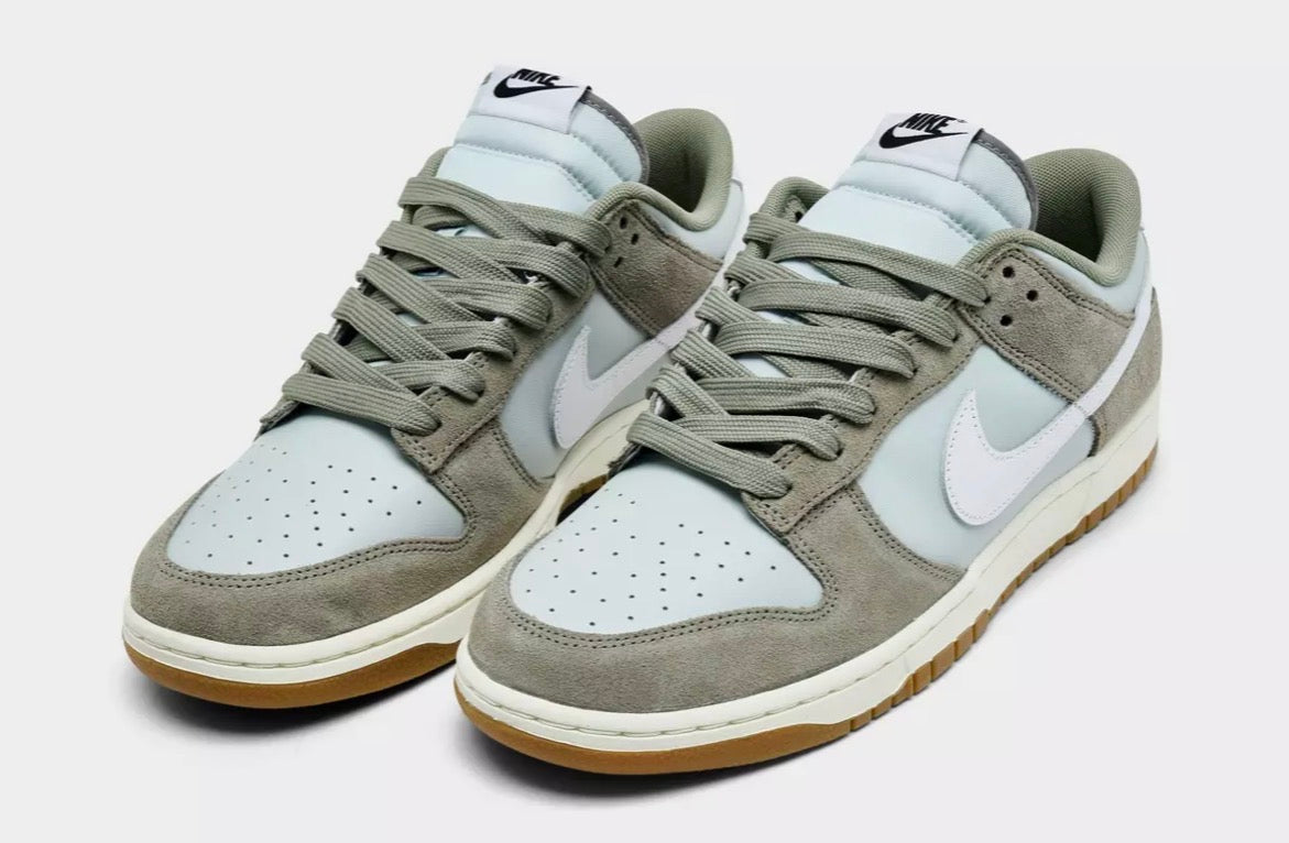 NIKE DUNK LOW RETRO SE